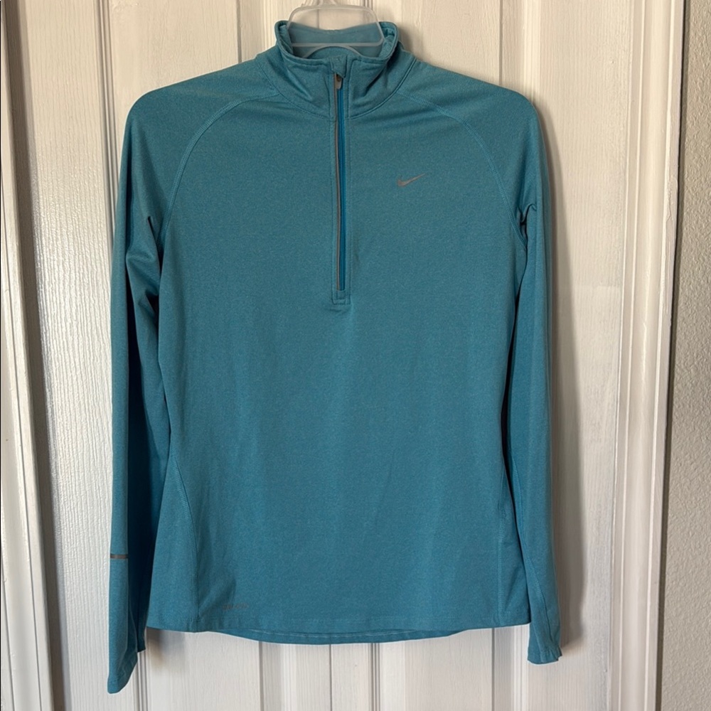 Nike Women's Blue Long Sleeve Top